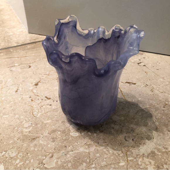 HOST PICK ⭐️ Handblown glass vase - Picture 4 of 7